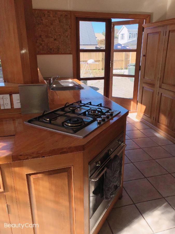 Papanui Road Holiday Home Christchurch Ngoại thất bức ảnh