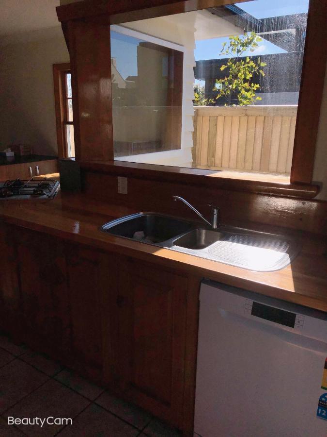 Papanui Road Holiday Home Christchurch Ngoại thất bức ảnh